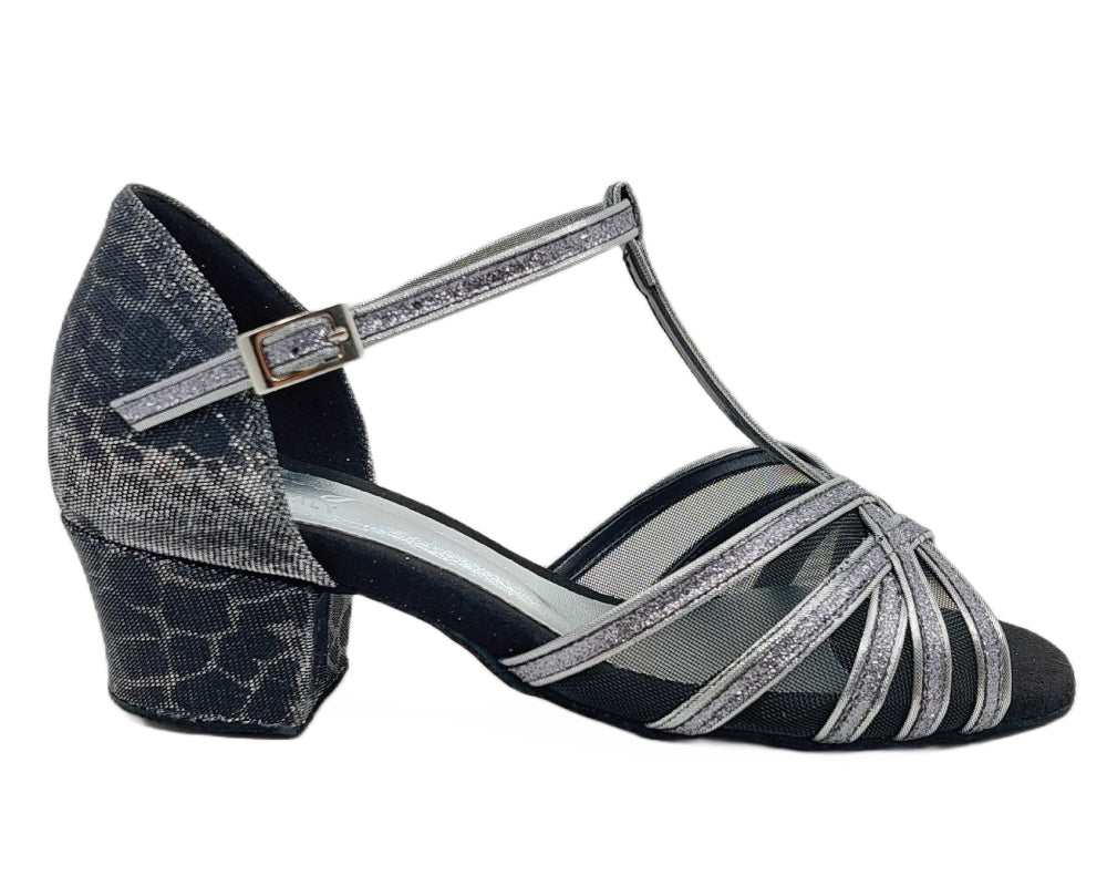 705 Tanzschuhe von Dancing Queens in Silber/Schwarz, niedriger Absatz und Knöchelriemen, ideal für elegante Gesellschaftstänze.